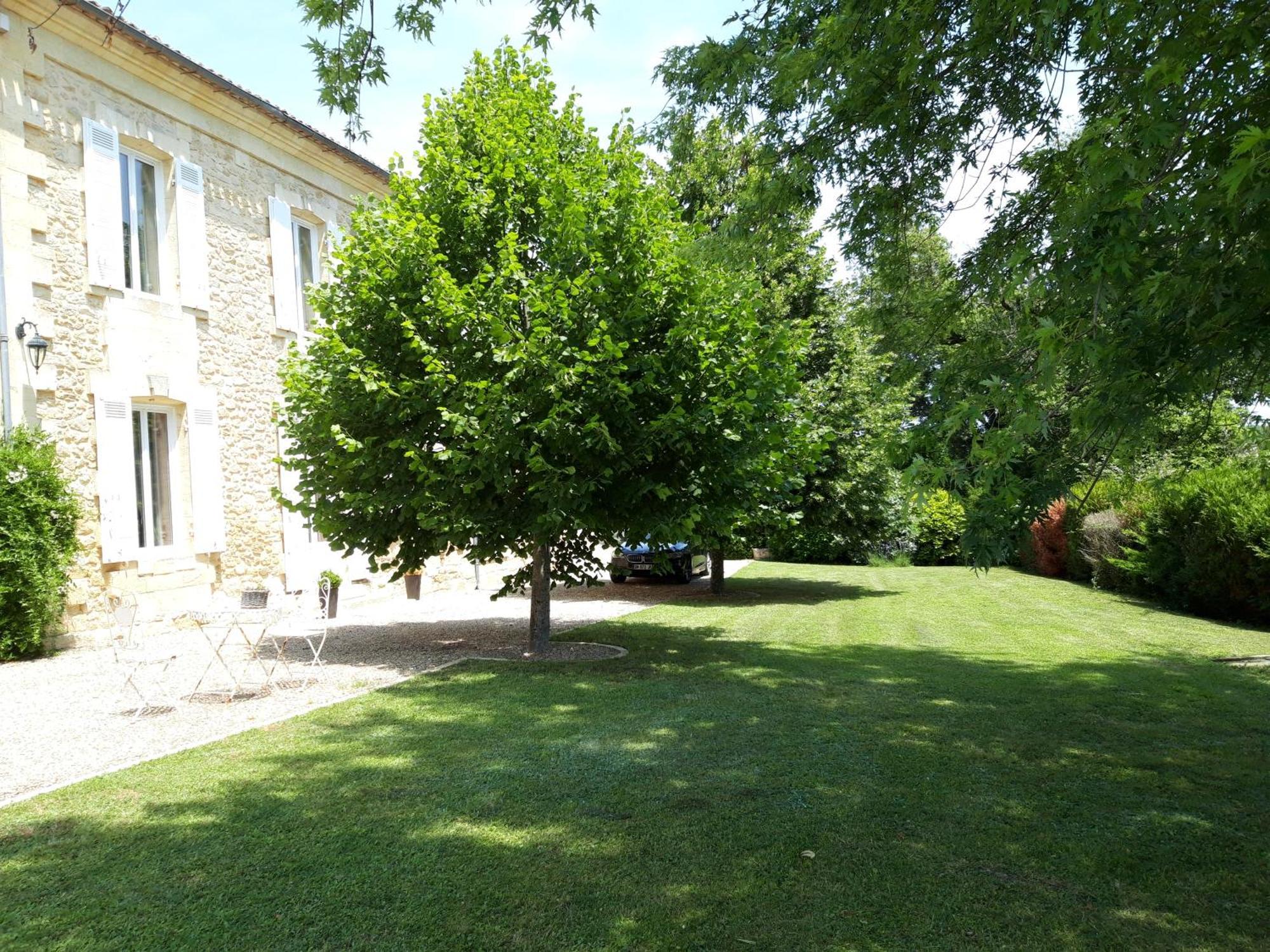 La Gentilhommiere Bed & Breakfast Saint-Aubin-de-Branne Luaran gambar